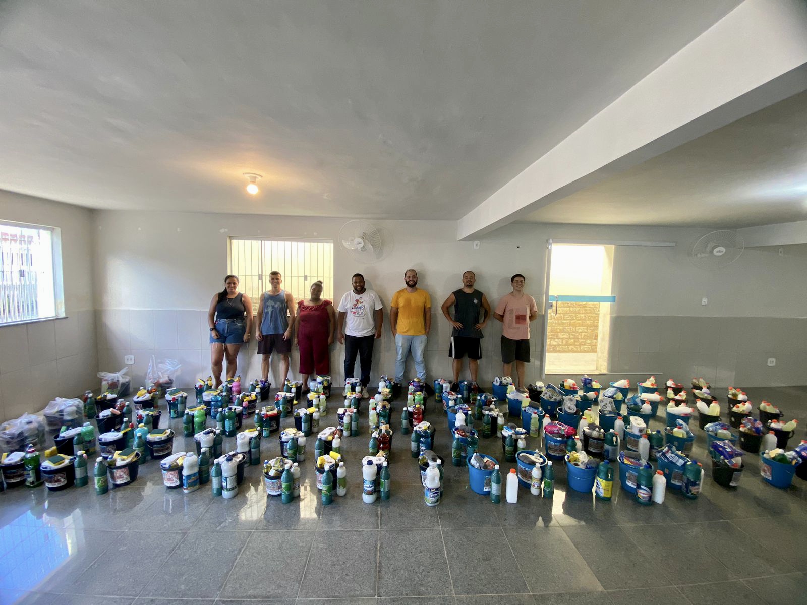 Pastoral da juventude distribui kits de limpeza às famílias atingidas pela enchente em Bom Jesus do Norte 