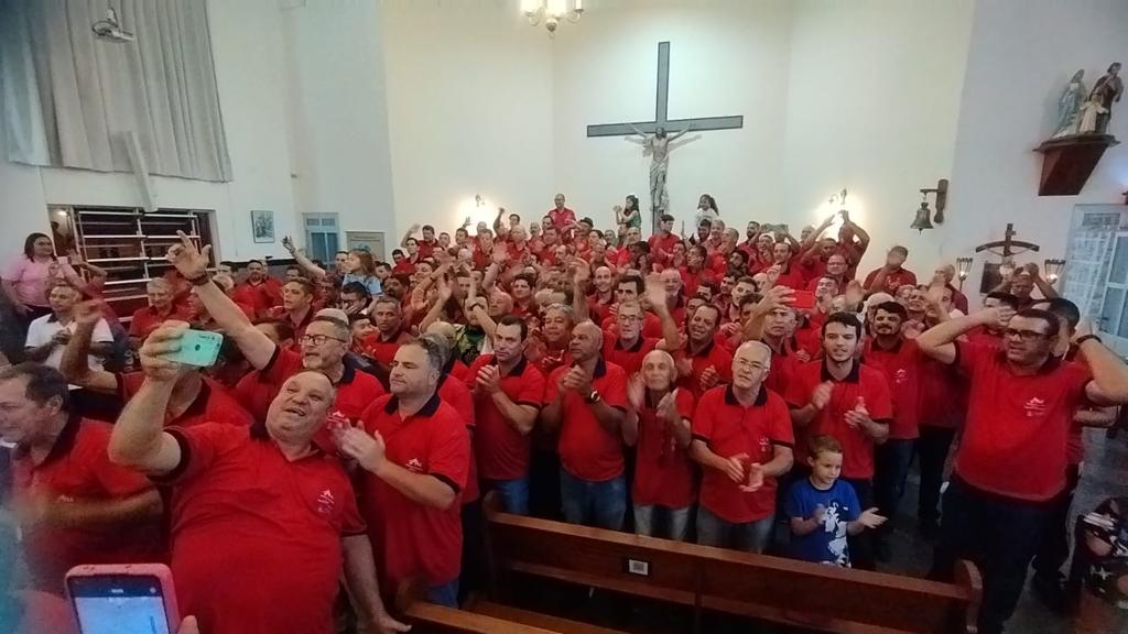PLC masculino reúne 180 fiéis em Itaipava 