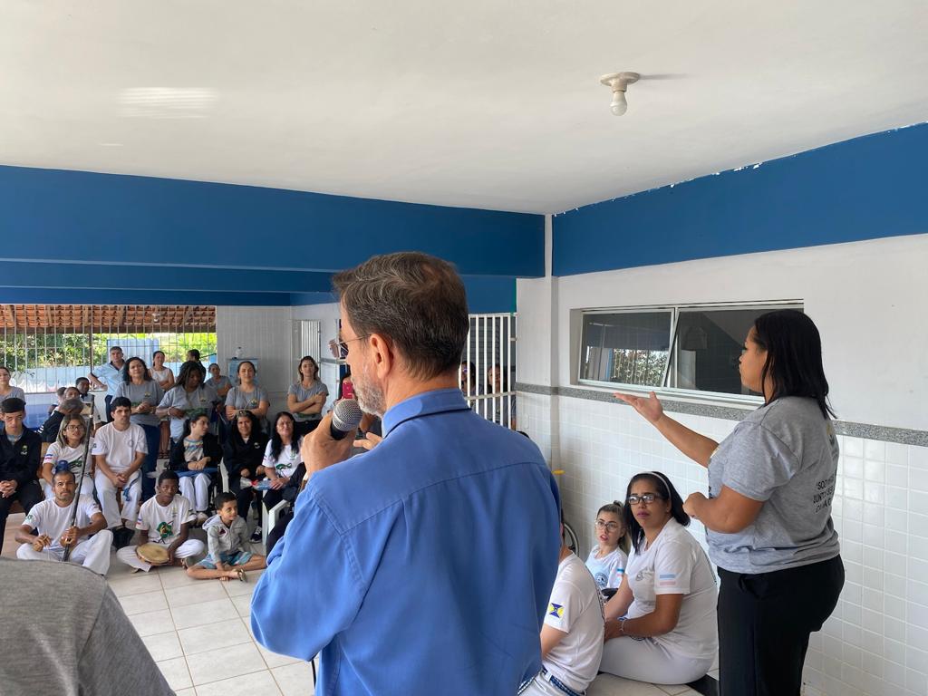 Visita Pastoral: No 4° dia, Dom Luiz visita comunidades e casa assistências de Marataízes 