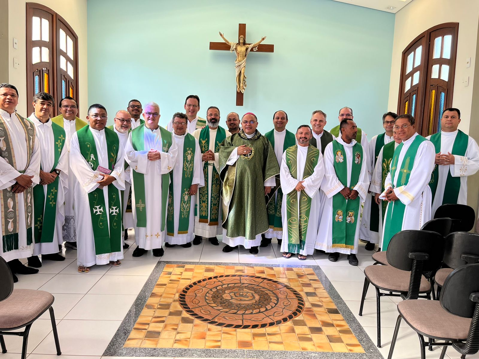 Padre de Cacheiro se reúne com representantes dos Regionais da CNBB e Comissão Nacional de Presbíteros na Bahia