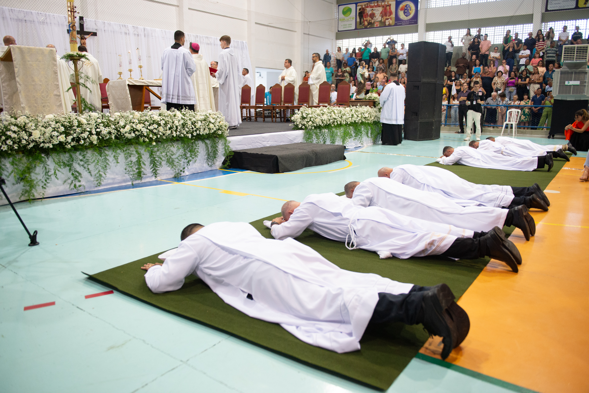 Sete novos Diáconos são ordenados na Diocese de Cachoeiro 