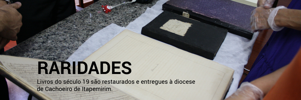 Livros do século 19 são restaurados e entregues à diocese de Cachoeiro de Itapemirim.
