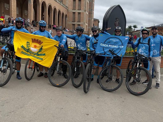 Ciclistas pedalam 720 quilômetros para cumprir promessa à Nossa Senhora Aparecida 