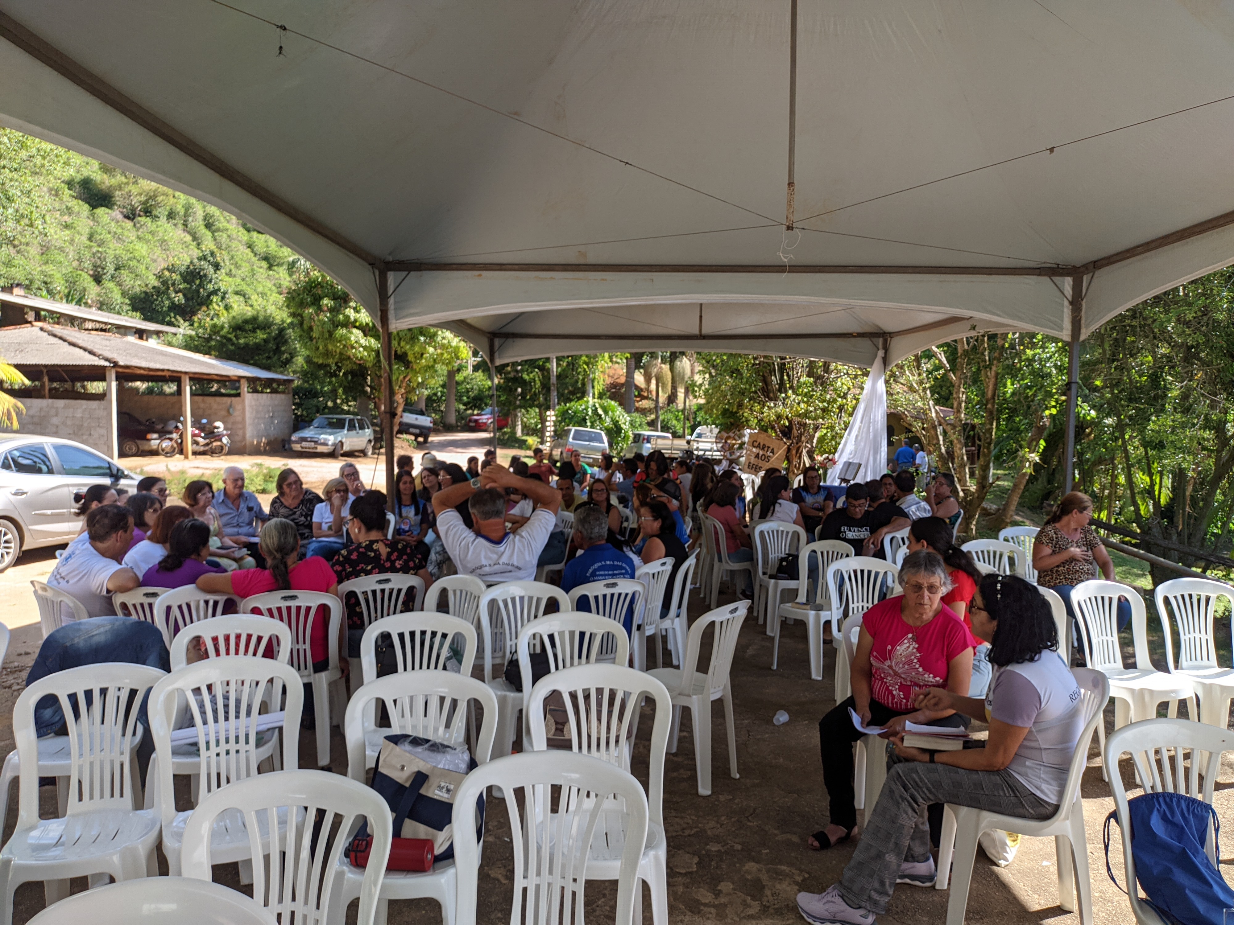 Paróquia realiza Encontro de Círculo Bíblico em Dores do Rio Preto 