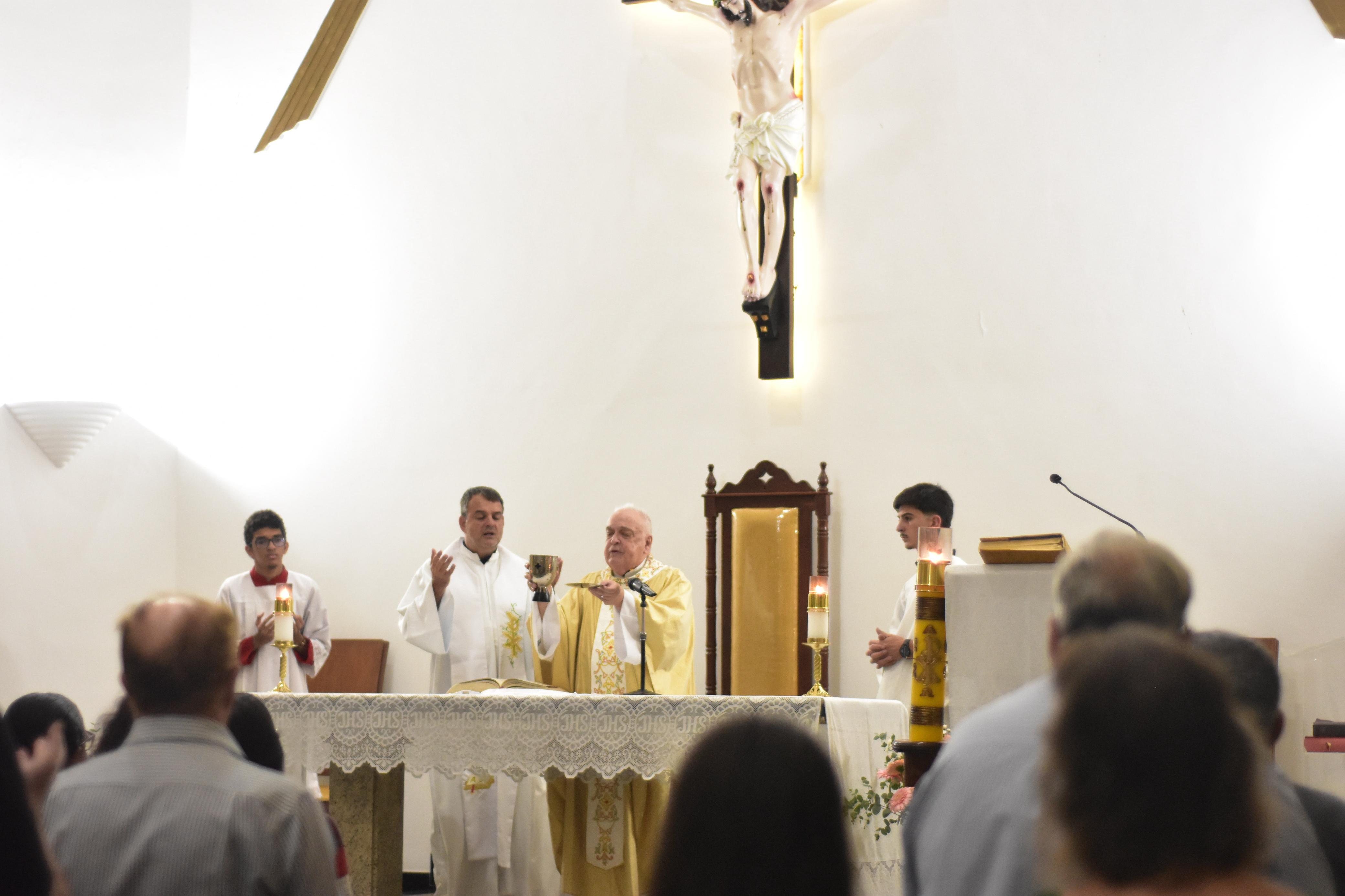 Paróquia de Rio Novo celebra os 80 anos do Mons. Dalton Meneses 